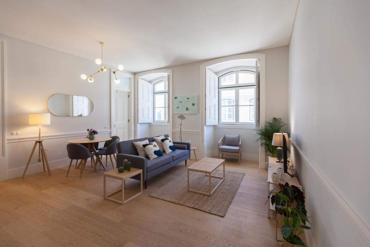 Flh Praca Rossio Bright Apartment ลิสบอน ภายนอก รูปภาพ