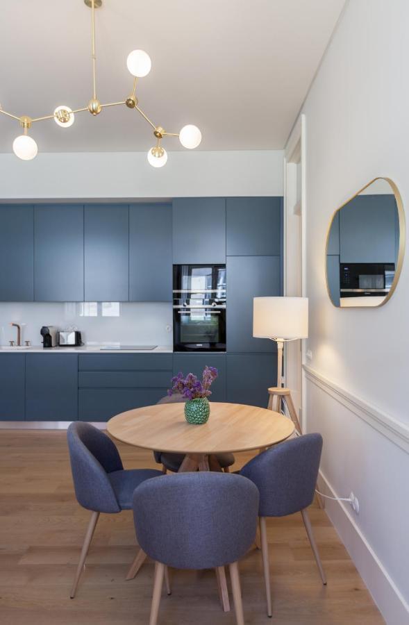Flh Praca Rossio Bright Apartment ลิสบอน ภายนอก รูปภาพ