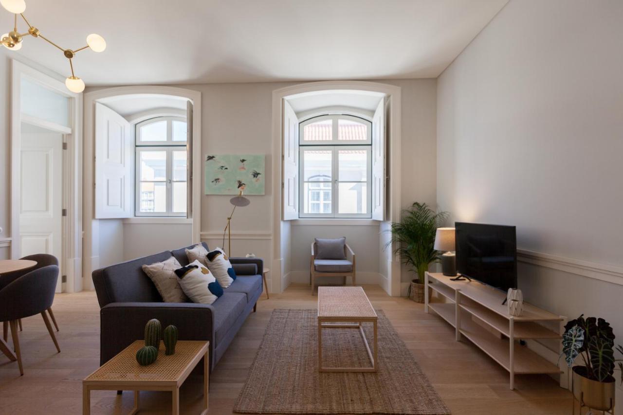 Flh Praca Rossio Bright Apartment ลิสบอน ภายนอก รูปภาพ