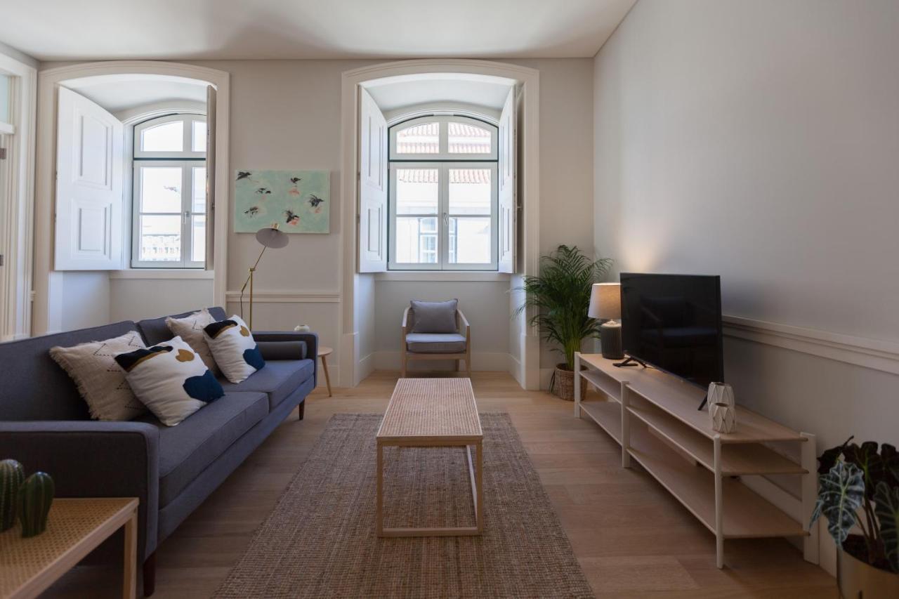 Flh Praca Rossio Bright Apartment ลิสบอน ภายนอก รูปภาพ